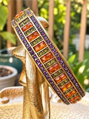 Rare Heidi Daus Orange Olivine & Amethyst Crystal Hinged Bangle